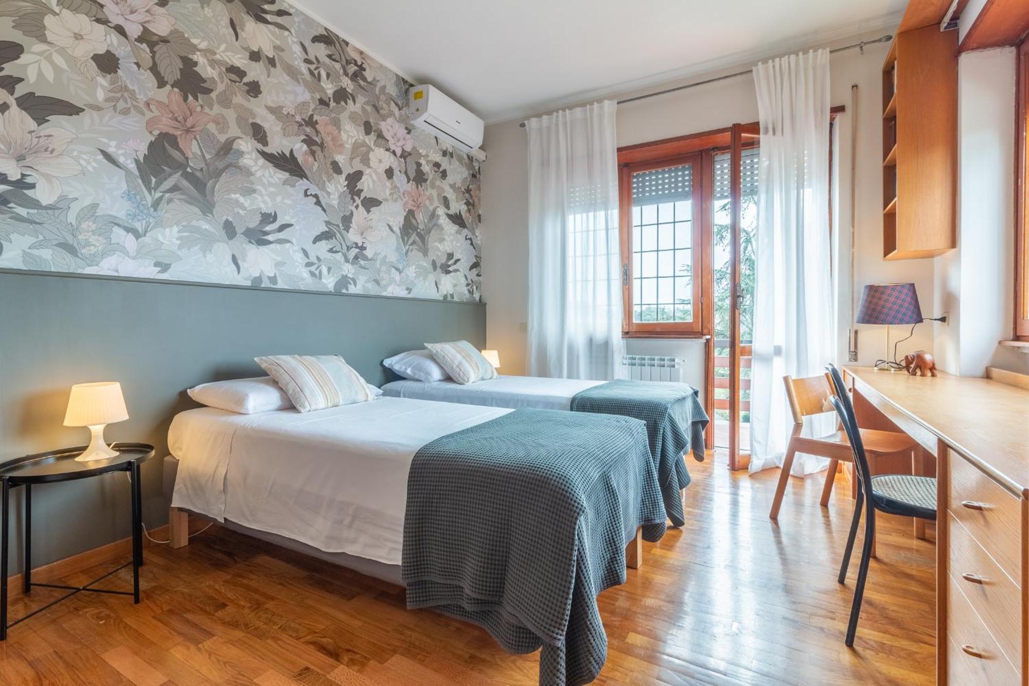 Spaziosa Villa Bifamiliare 坎帕尼亚诺·迪罗马 外观 照片